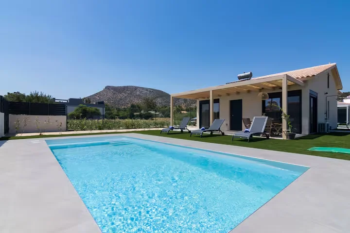 Luxury Mediterranean villa overview